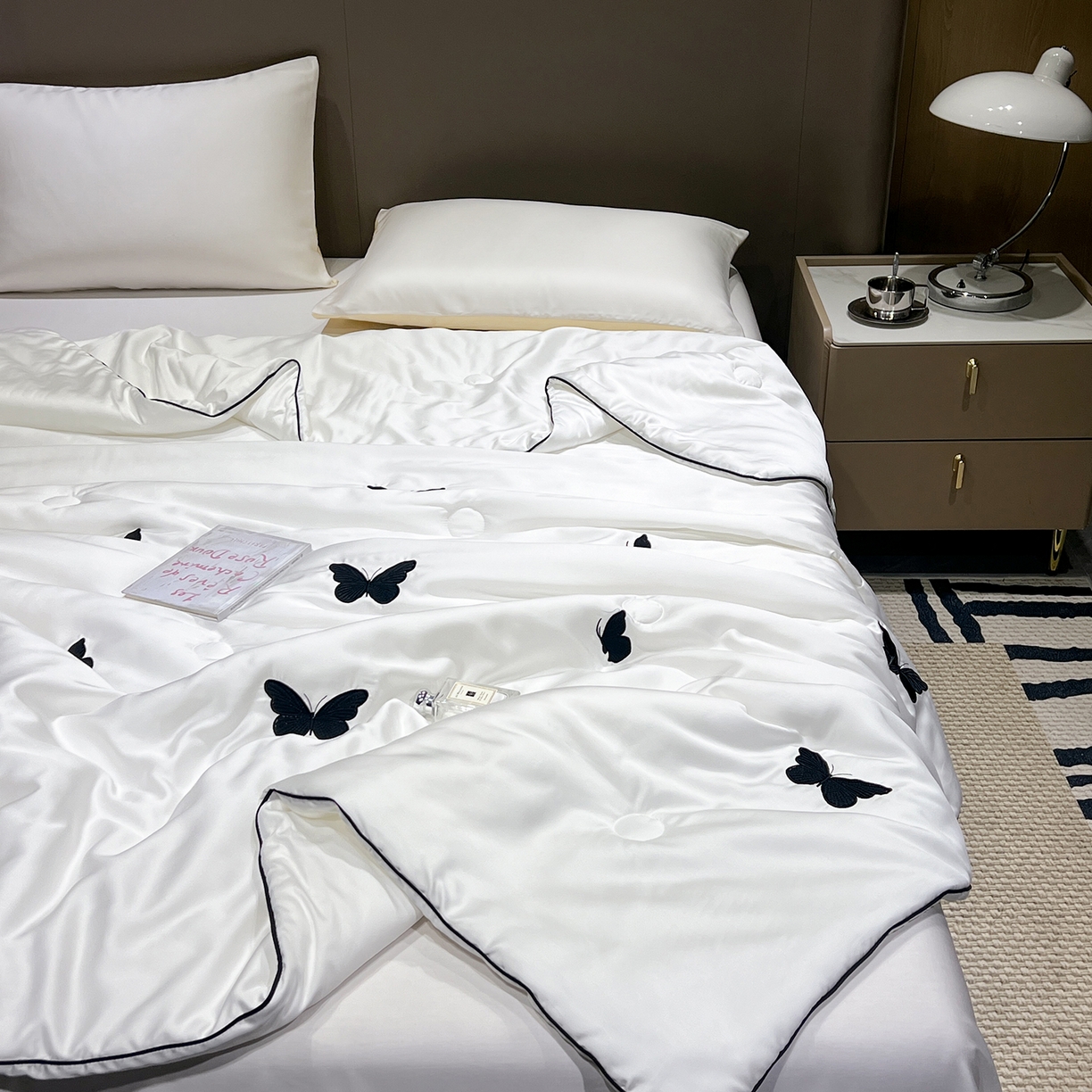 91家纺网 家纺一手货源 找家纺 （总）晨曦家纺 2026新款水洗天丝真丝绣花夏被四件套夏凉被高档刺绣