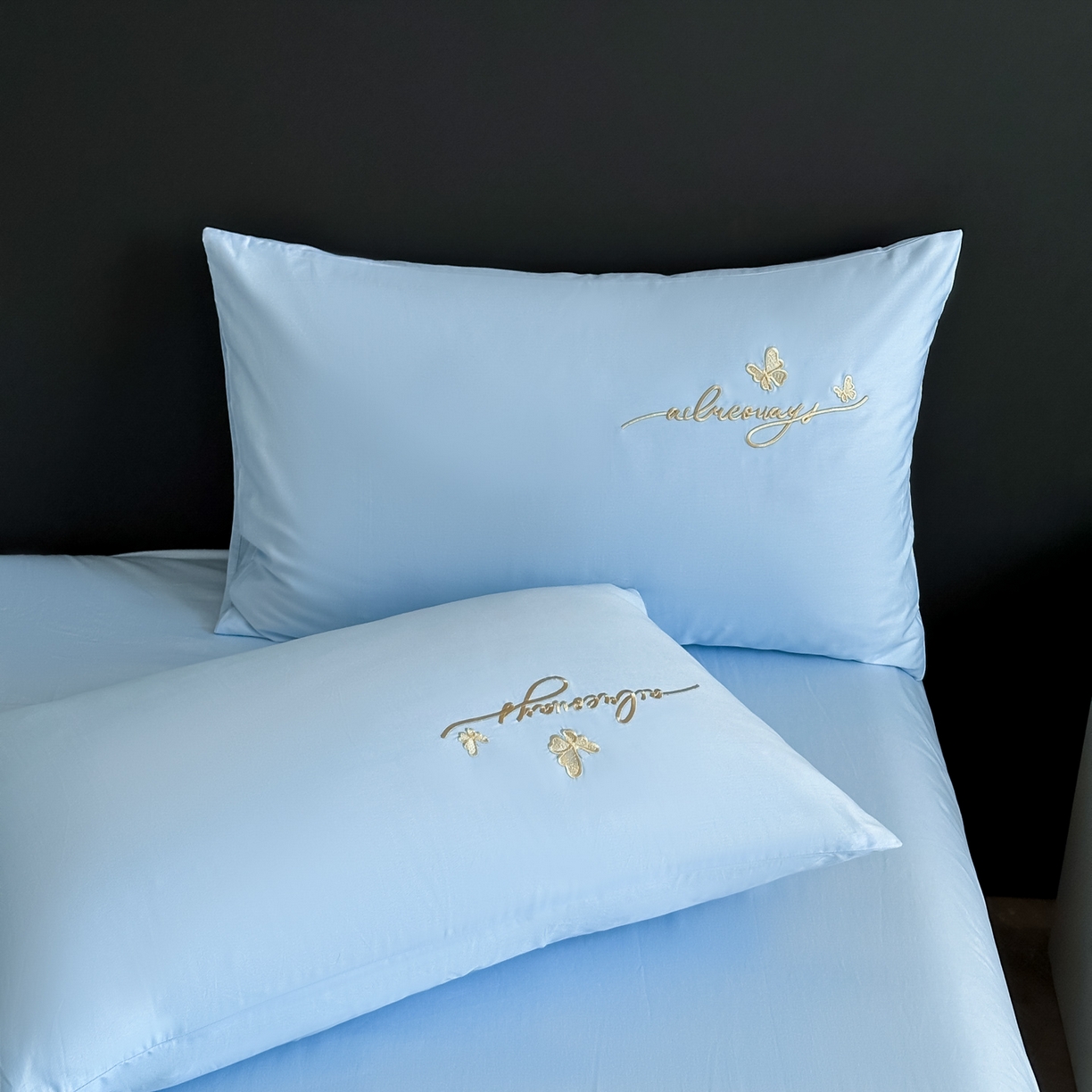 91家纺网 家纺一手货源 找家纺 湘雪家居 2026新款纯棉全棉长绒棉刺绣绣花高端礼盒四件套-蝶恋系列 舞蝶-天蓝