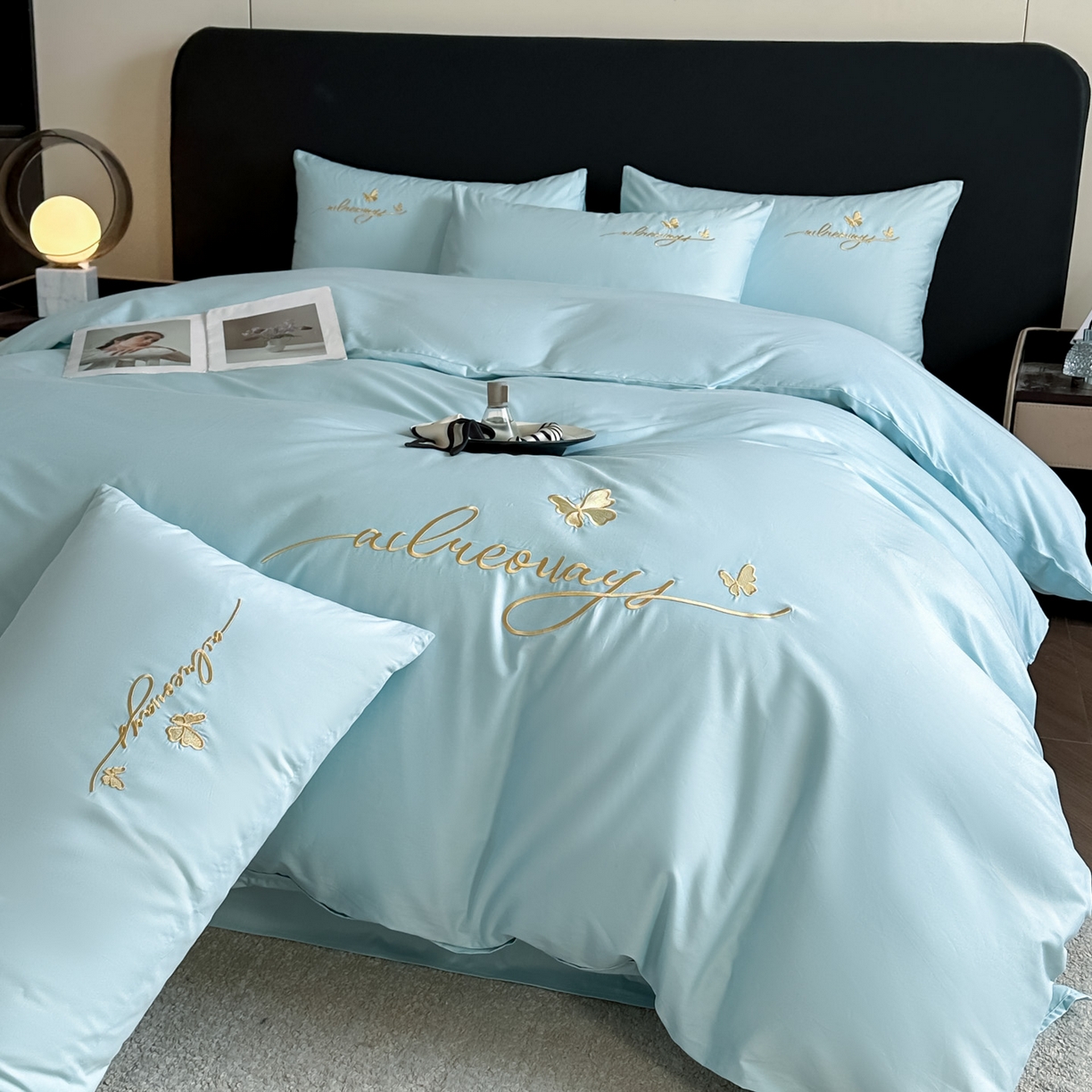 91家纺网 家纺一手货源 找家纺 湘雪家居 2026新款纯棉全棉长绒棉刺绣绣花高端礼盒四件套-蝶恋系列 舞蝶-天青