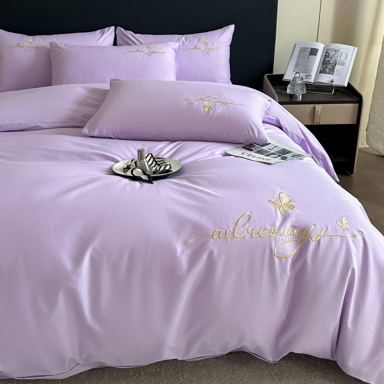 91家纺网 家纺一手货源 找家纺 湘雪家居 2026新款纯棉全棉长绒棉刺绣绣花高端礼盒四件套-蝶恋系列 舞蝶-淡紫