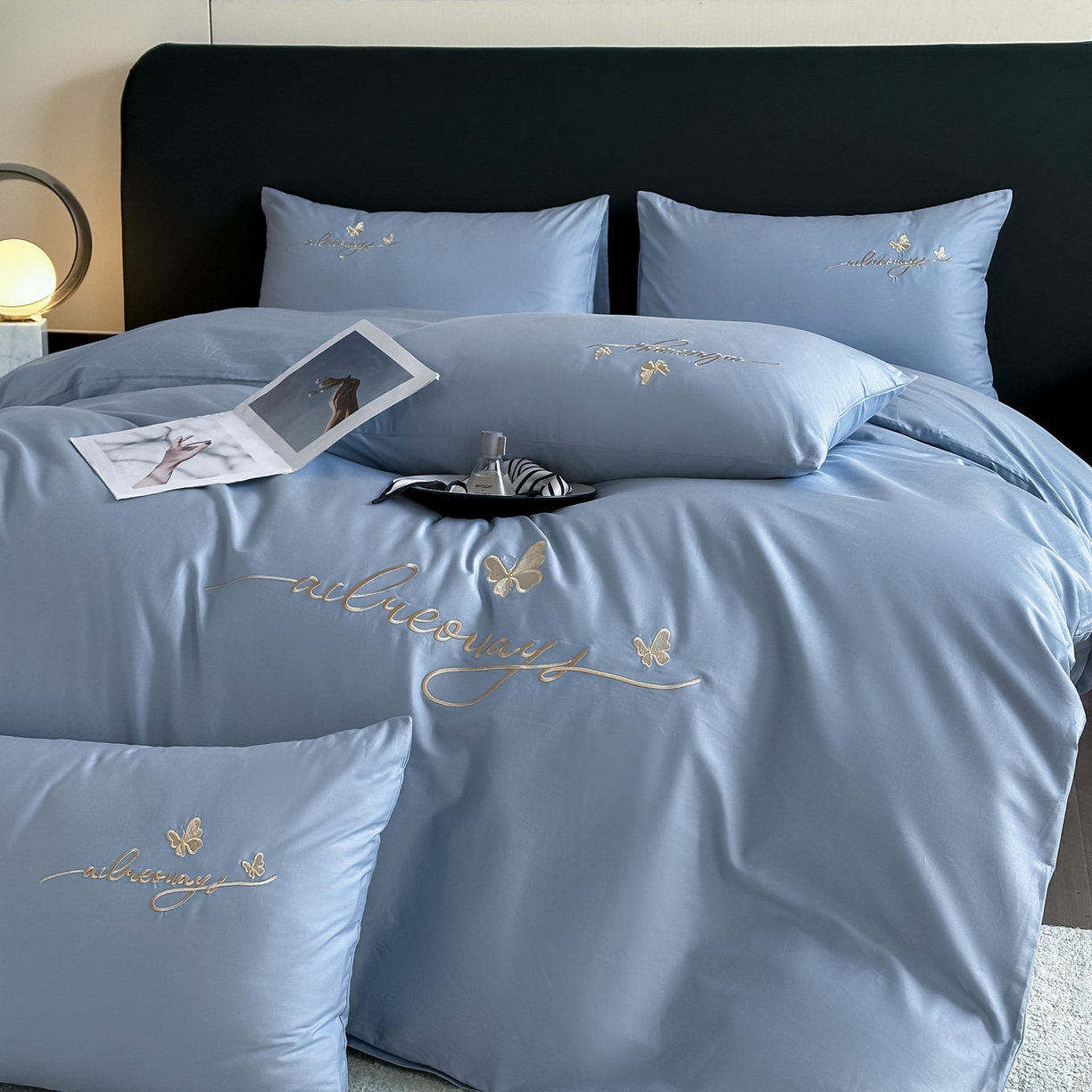 91家纺网 家纺一手货源 找家纺 湘雪家居 2026新款纯棉全棉长绒棉刺绣绣花高端礼盒四件套-蝶恋系列 舞蝶-海蓝