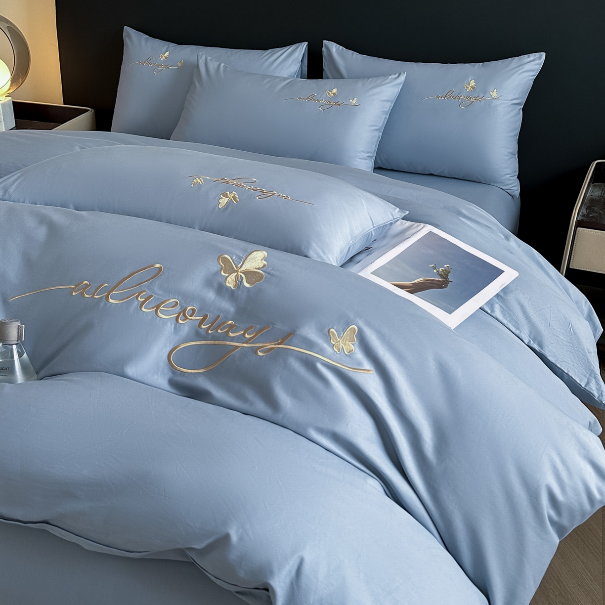 91家纺网 家纺一手货源 找家纺 湘雪家居 2026新款纯棉全棉长绒棉刺绣绣花高端礼盒四件套-蝶恋系列 舞蝶-海蓝