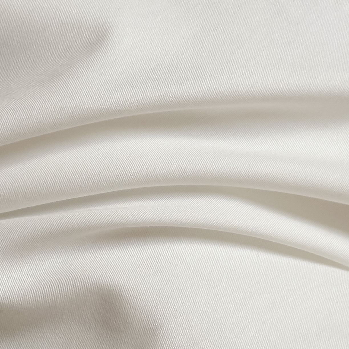 91家纺网 家纺一手货源 找家纺 湘雪家居 2026新款纯棉全棉长绒棉刺绣绣花高端礼盒四件套-蝶恋系列 舞蝶-玉白