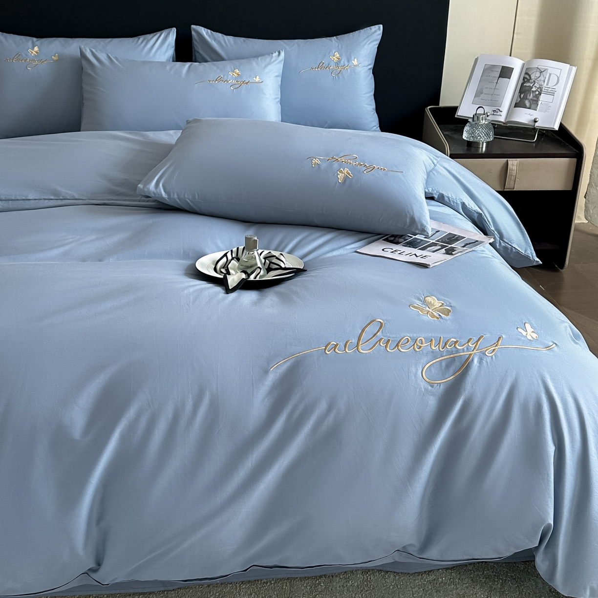 91家纺网 家纺一手货源 找家纺 湘雪家居 2026新款纯棉全棉长绒棉刺绣绣花高端礼盒四件套-蝶恋系列 舞蝶-海蓝