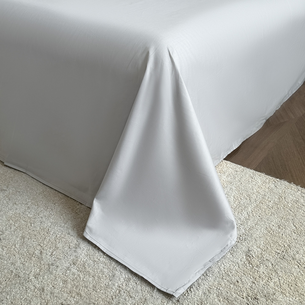 91家纺网 家纺一手货源 找家纺 湘雪家居 2026新款纯棉全棉长绒棉刺绣绣花高端礼盒四件套-蝶恋系列 舞蝶-淡灰