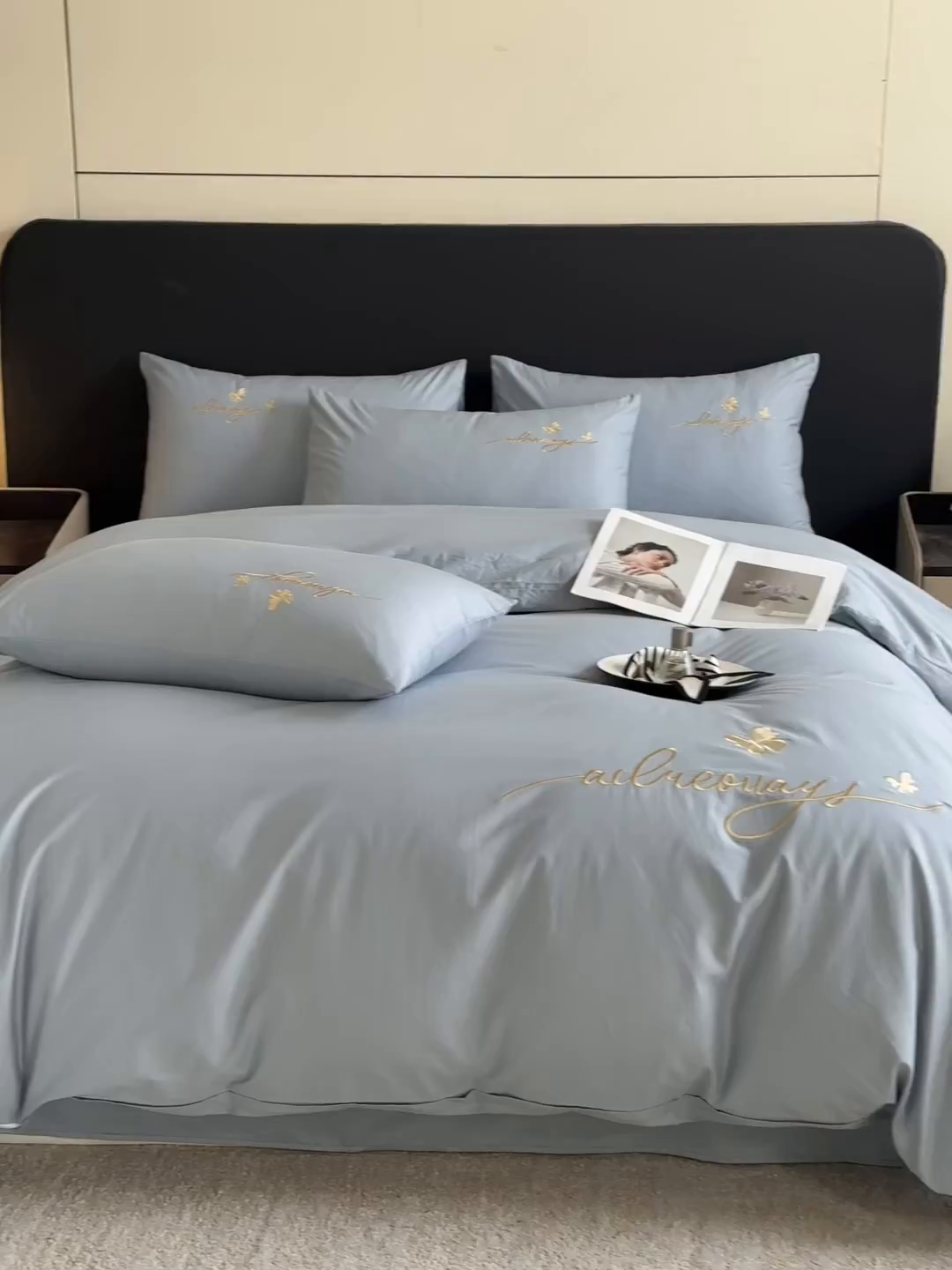 91家纺网 家纺一手货源 找家纺 湘雪家居 2026新款纯棉全棉长绒棉刺绣绣花高端礼盒四件套-蝶恋系列 舞蝶-天青