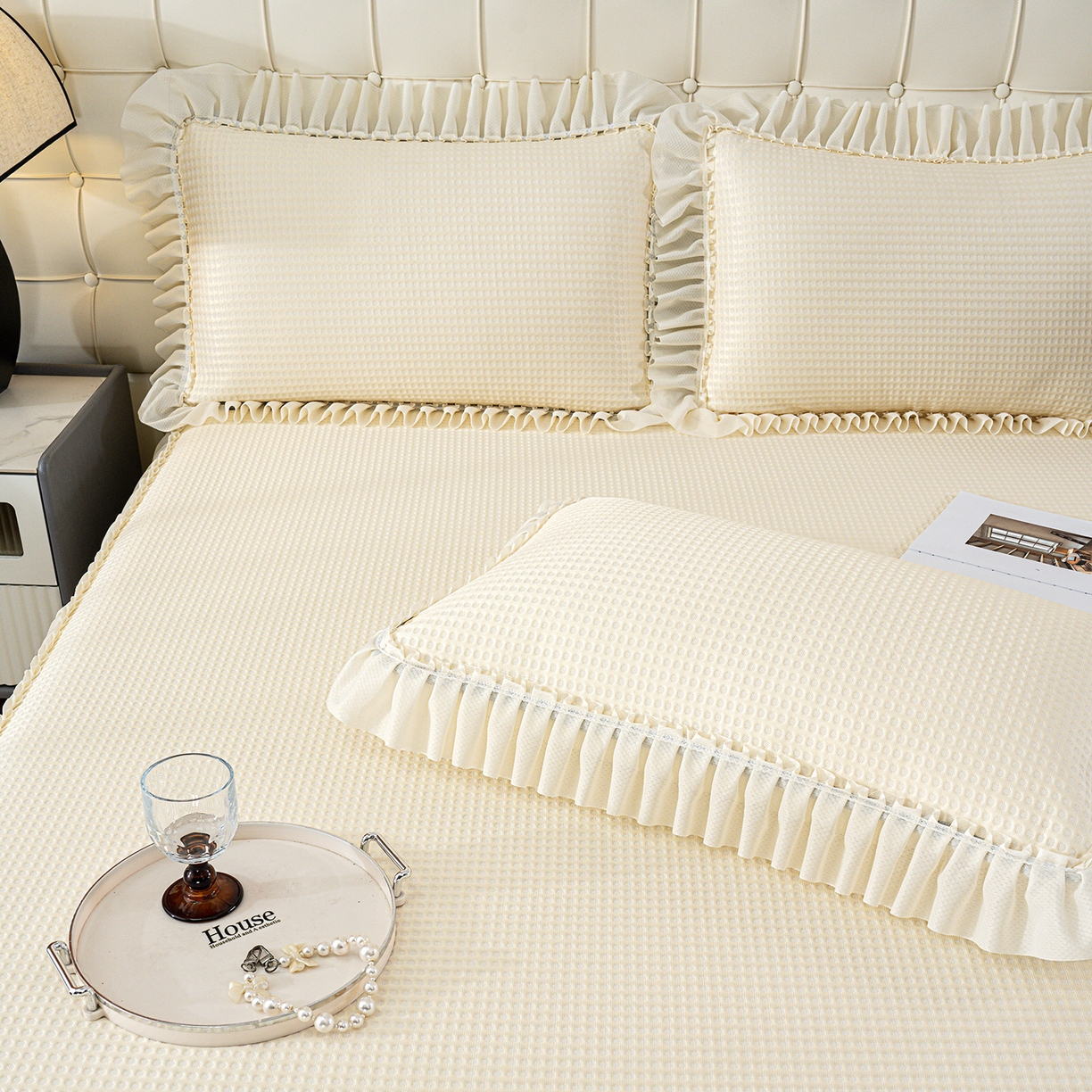 91家纺网 家纺一手货源 找家纺 悦织湾家纺 2026新款床裙款3D华夫格豆豆凉席三件套千鸟阁凉豆豆冰爽夏凉席子三件套 华夫格-米白