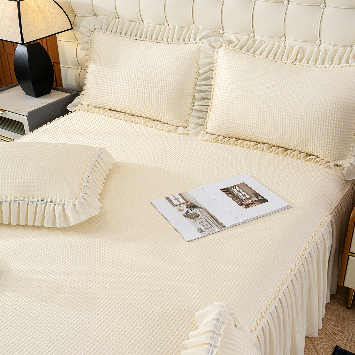 91家纺网 家纺一手货源 找家纺 悦织湾家纺 2026新款床裙款3D华夫格豆豆凉席三件套千鸟阁凉豆豆冰爽夏凉席子三件套 华夫格-米白