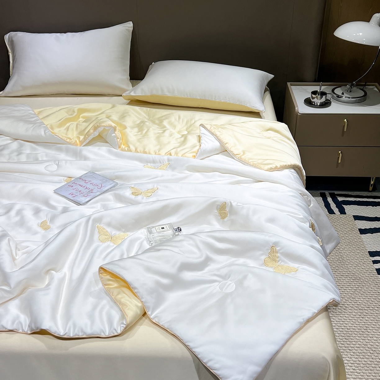 91家纺网 家纺一手货源 找家纺 （总）晨曦家纺 2026新款水洗天丝真丝绣花夏被四件套夏凉被高档刺绣