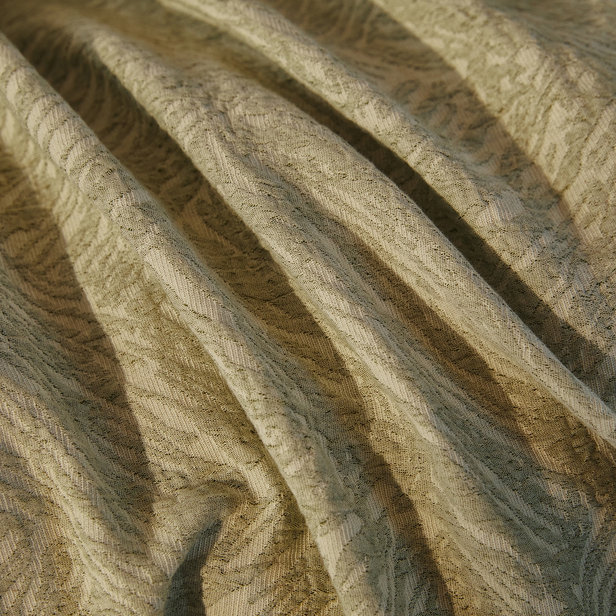 91家纺网 家纺一手货源 找家纺 （总）仰望棉麻双层纱供应链 2026新款迷雾之城一花三色全棉色织提花双层纱纽扣款四件套