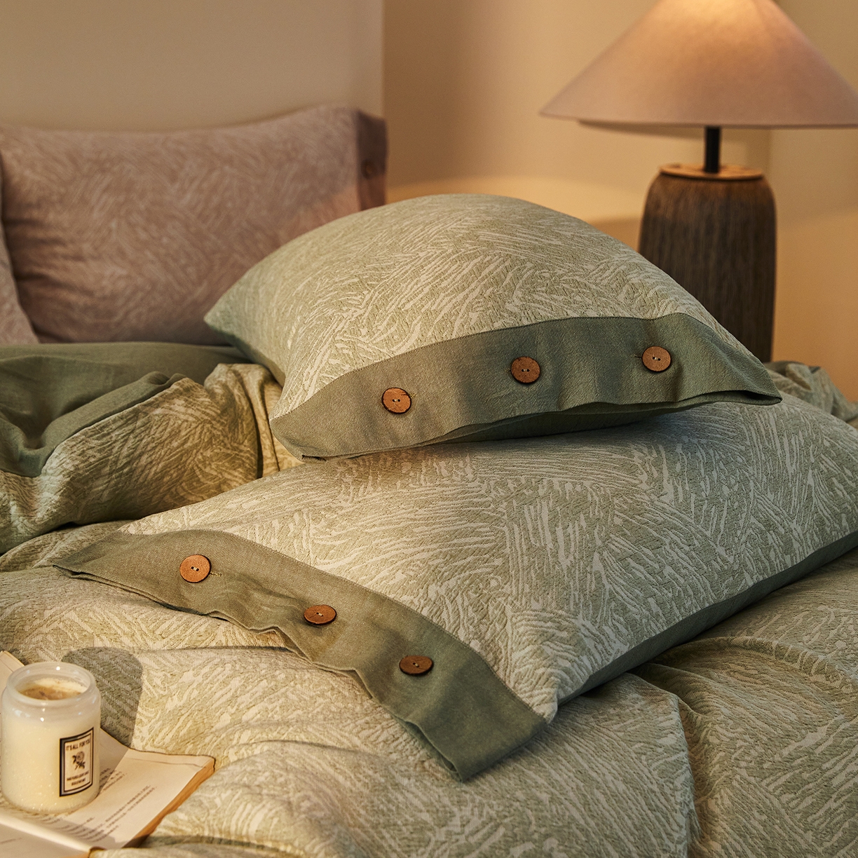 91家纺网 家纺一手货源 找家纺 （总）仰望棉麻双层纱供应链 2026新款迷雾之城一花三色全棉色织提花双层纱纽扣款四件套