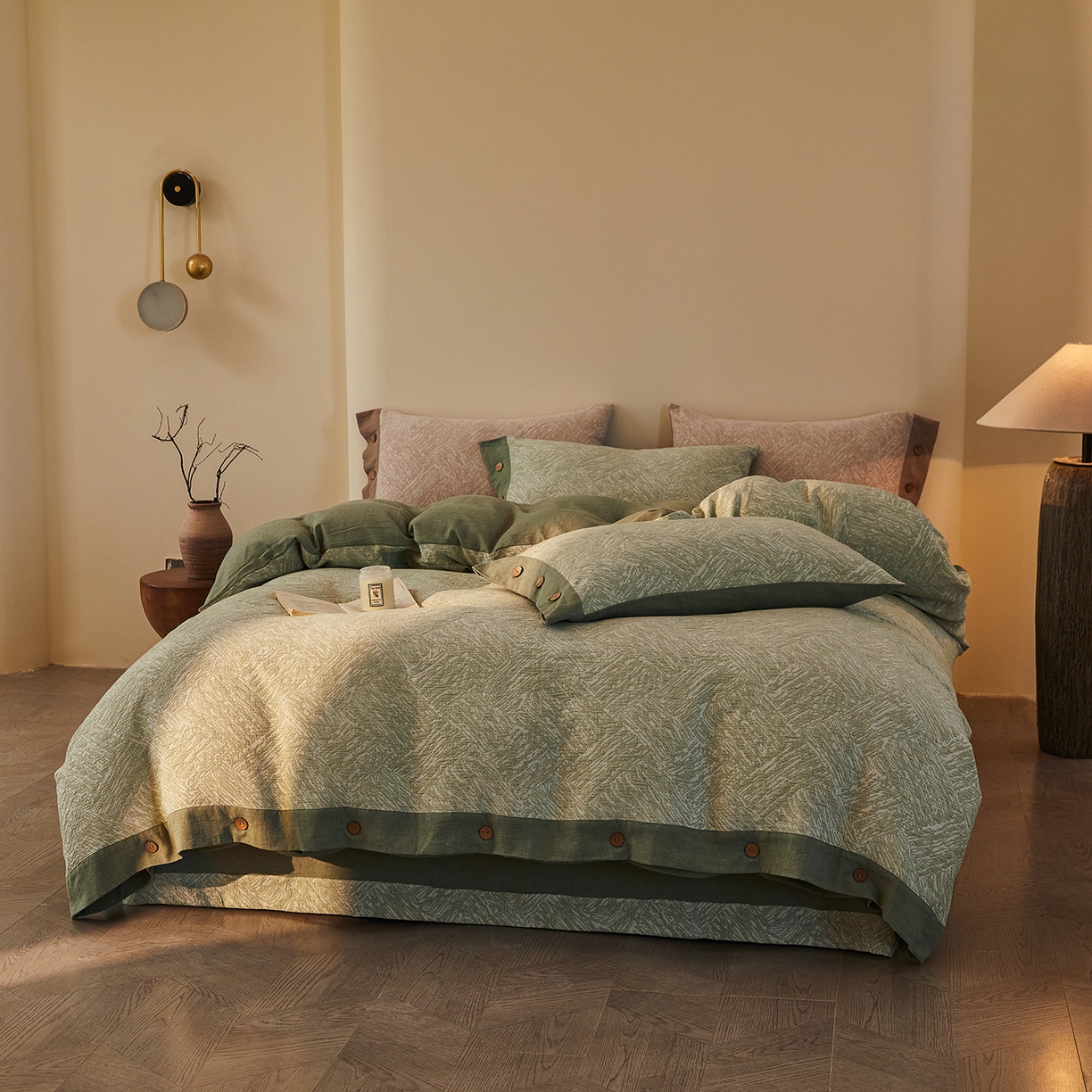 91家纺网 家纺一手货源 找家纺 （总）仰望棉麻双层纱供应链 2026新款迷雾之城一花三色全棉色织提花双层纱纽扣款四件套