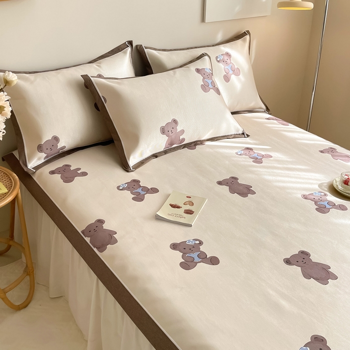 91家纺网 家纺一手货源 找家纺 懒猫家纺 2026新款600D数码印花冰丝凉席系列 可可熊