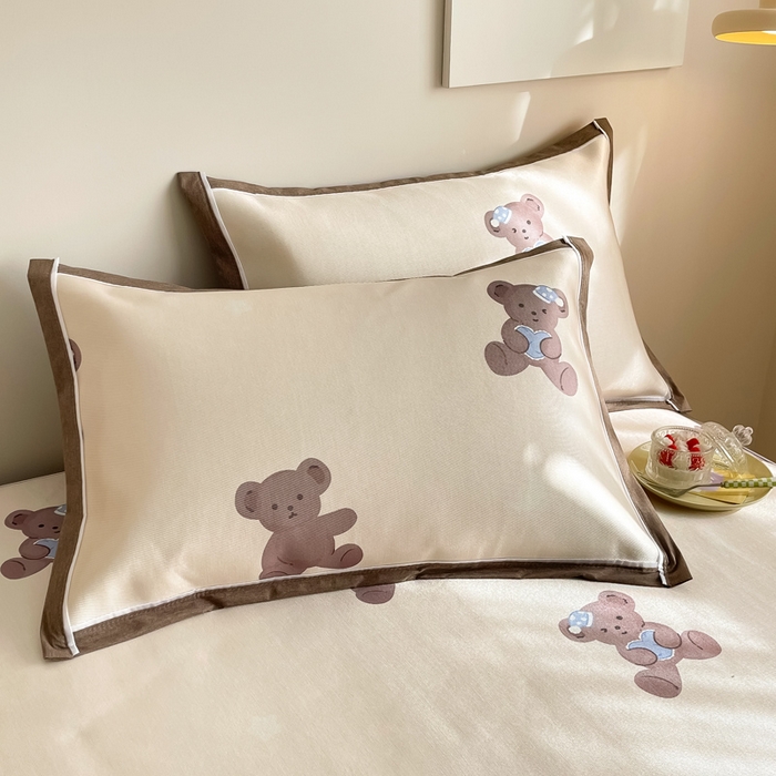 91家纺网 家纺一手货源 找家纺 懒猫家纺 2026新款600D数码印花冰丝凉席系列 可可熊