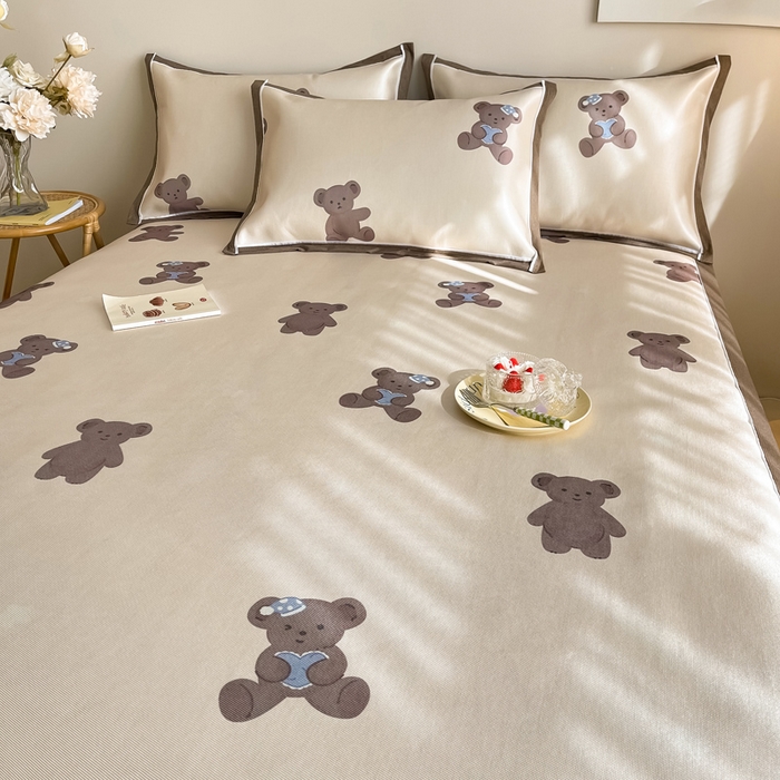 91家纺网 家纺一手货源 找家纺 懒猫家纺 2026新款600D数码印花冰丝凉席系列 可可熊