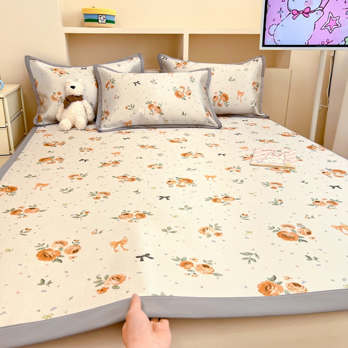 91家纺网 家纺一手货源 找家纺 懒猫家纺 2026新款600D数码印花冰丝凉席系列 蝴蝶结花开