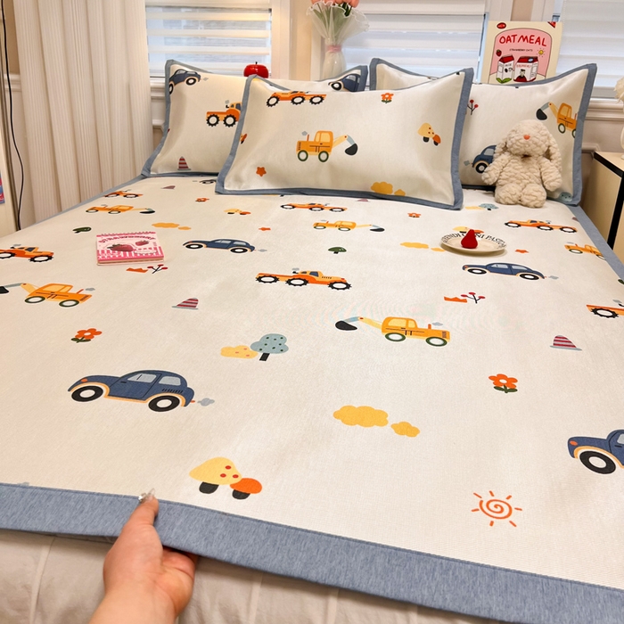 91家纺网 家纺一手货源 找家纺 懒猫家纺 2026新款600D数码印花冰丝凉席系列 汽车小队