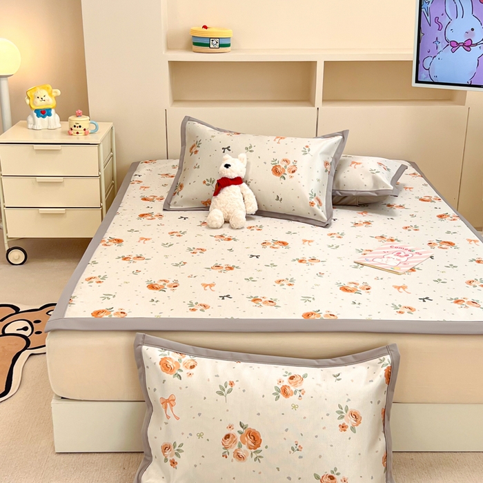 91家纺网 家纺一手货源 找家纺 懒猫家纺 2026新款600D数码印花冰丝凉席系列 蝴蝶结花开