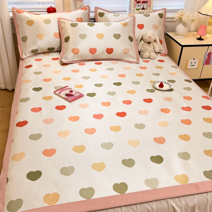 91家纺网 家纺一手货源 找家纺 懒猫家纺 2026新款600D数码印花冰丝凉席系列 甜甜爱心