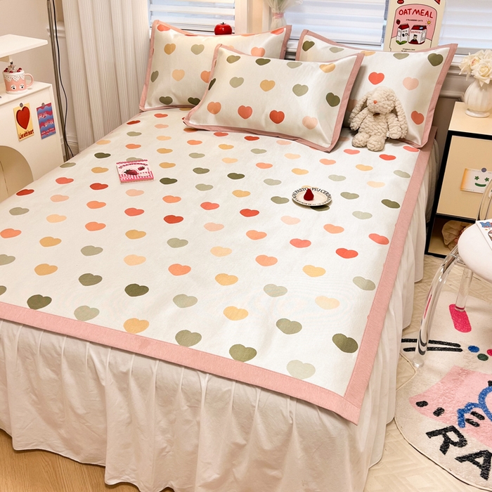 91家纺网 家纺一手货源 找家纺 懒猫家纺 2026新款600D数码印花冰丝凉席系列 甜甜爱心