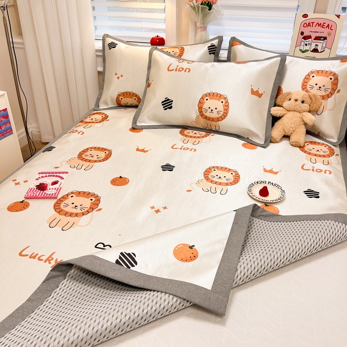 91家纺网 家纺一手货源 找家纺 懒猫家纺 2026新款600D数码印花冰丝凉席系列 狮子乐园