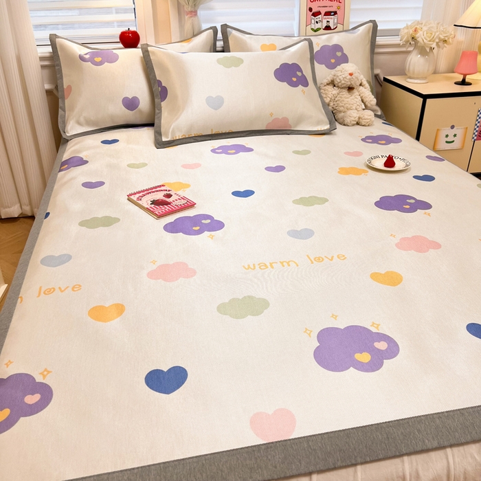 91家纺网 家纺一手货源 找家纺 懒猫家纺 2026新款600D数码印花冰丝凉席系列 小云朵