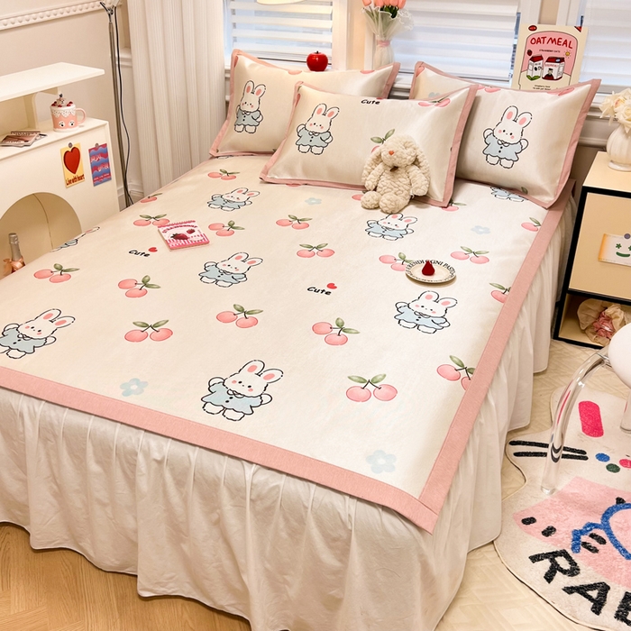 91家纺网 家纺一手货源 找家纺 懒猫家纺 2026新款600D数码印花冰丝凉席系列 兔小桃