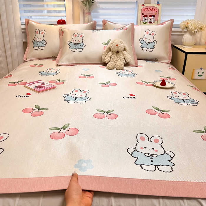 91家纺网 家纺一手货源 找家纺 懒猫家纺 2026新款600D数码印花冰丝凉席系列 兔小桃