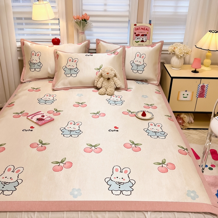 91家纺网 家纺一手货源 找家纺 懒猫家纺 2026新款600D数码印花冰丝凉席系列 兔小桃