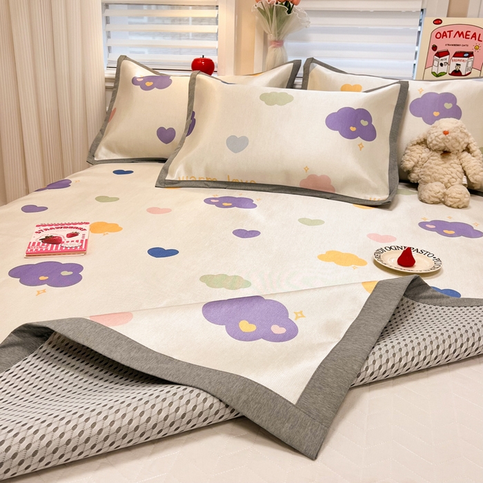 91家纺网 家纺一手货源 找家纺 懒猫家纺 2026新款600D数码印花冰丝凉席系列 小云朵