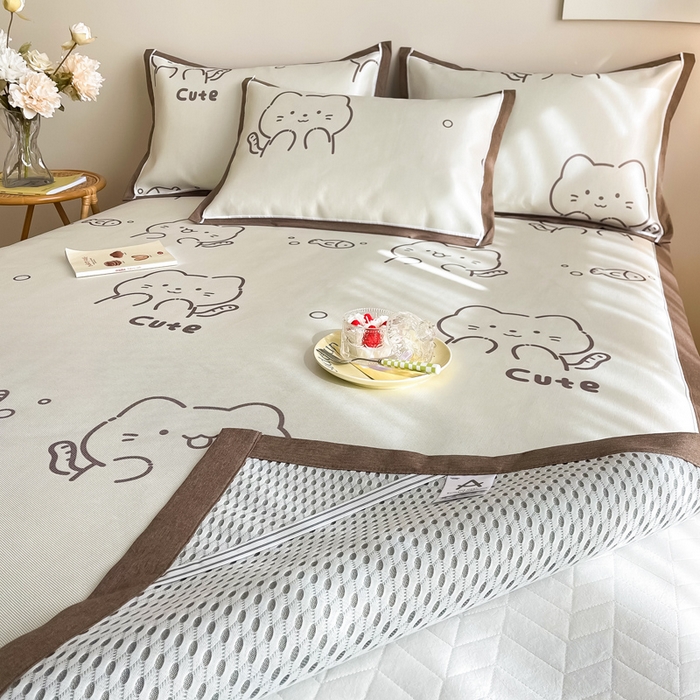 91家纺网 家纺一手货源 找家纺 懒猫家纺 2026新款600D数码印花冰丝凉席系列 小猫爱鱼