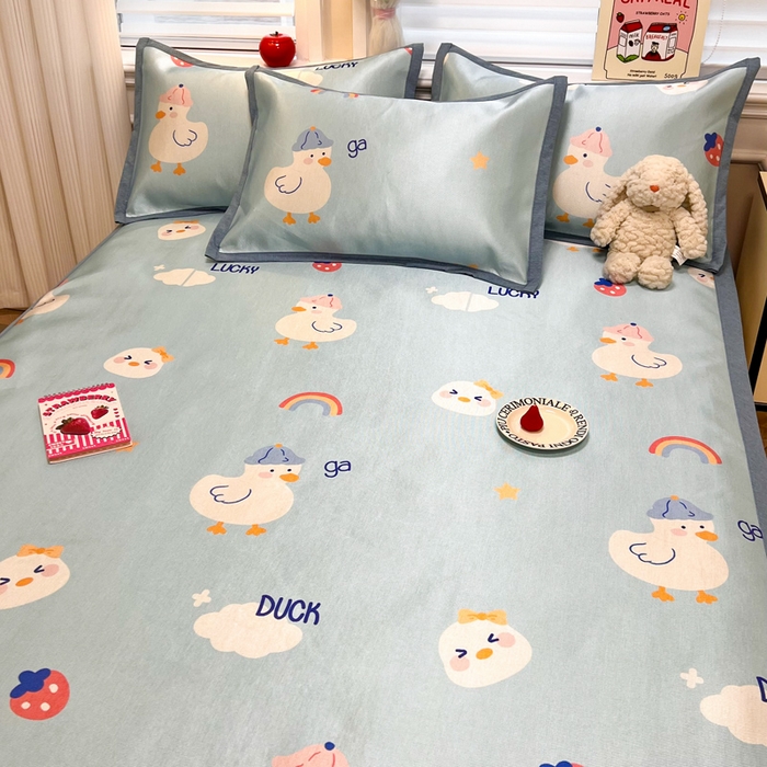 91家纺网 家纺一手货源 找家纺 懒猫家纺 2026新款600D数码印花冰丝凉席系列 幸运鸭