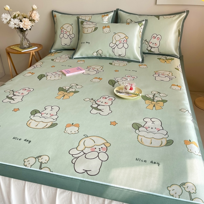 91家纺网 家纺一手货源 找家纺 懒猫家纺 2026新款600D数码印花冰丝凉席系列 铃兰精灵