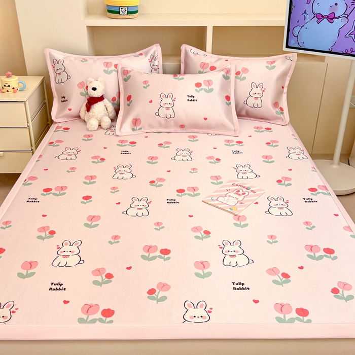 91家纺网 家纺一手货源 找家纺 懒猫家纺 2026新款600D数码印花冰丝凉席系列 郁金香小兔