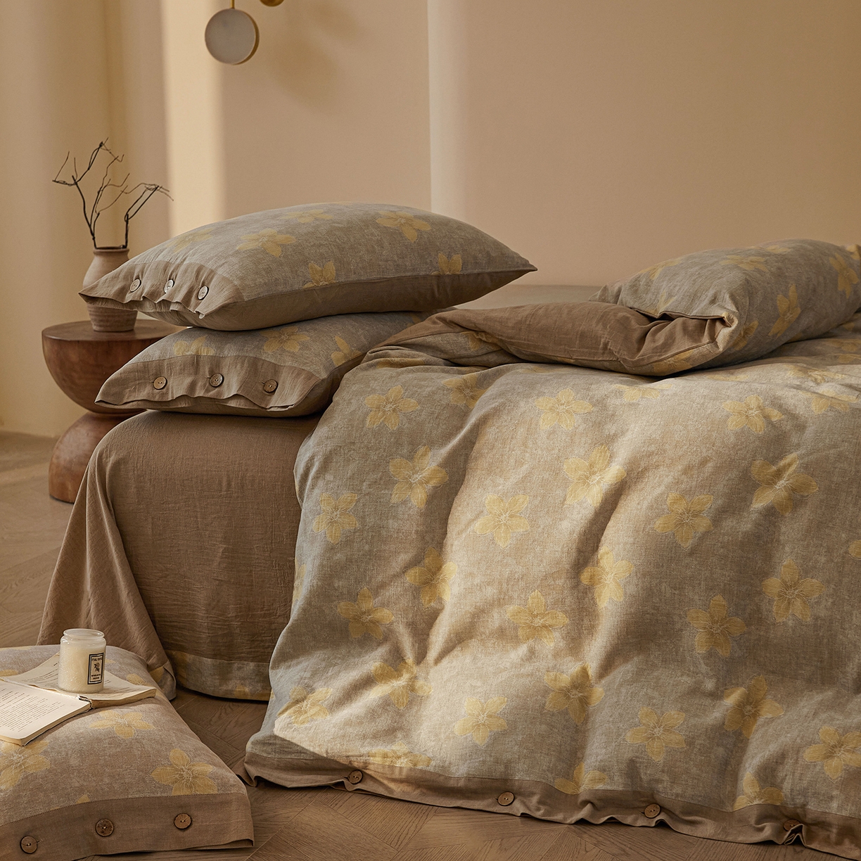 91家纺网 家纺一手货源 找家纺 （总）仰望棉麻双层纱供应链 2026新款艺语一花三色全棉色织提花双层纱纽扣款四件套