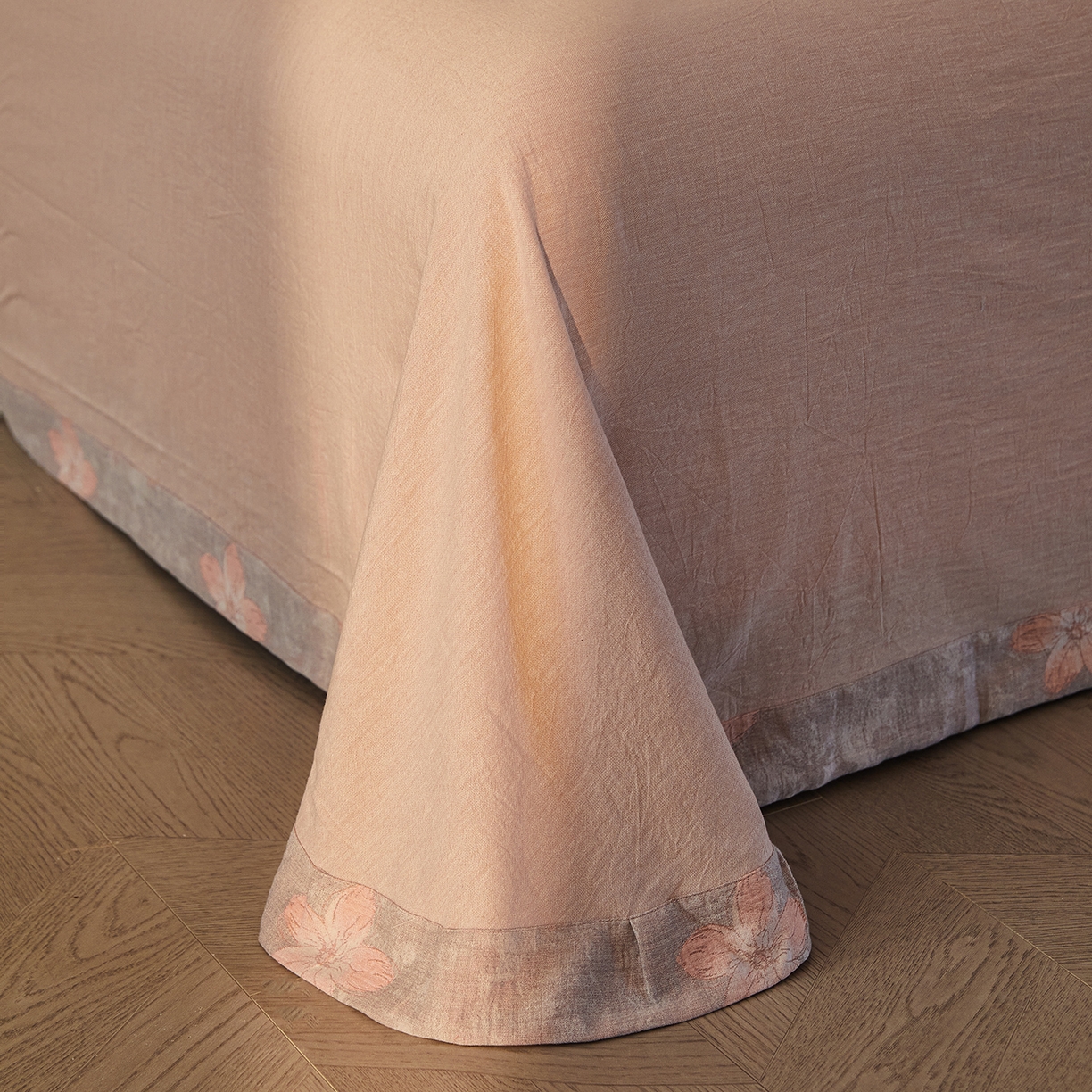 91家纺网 家纺一手货源 找家纺 仰望棉麻双层纱供应链 2026新款艺语一花三色全棉色织提花双层纱纽扣款四件套 艺语-藕紫