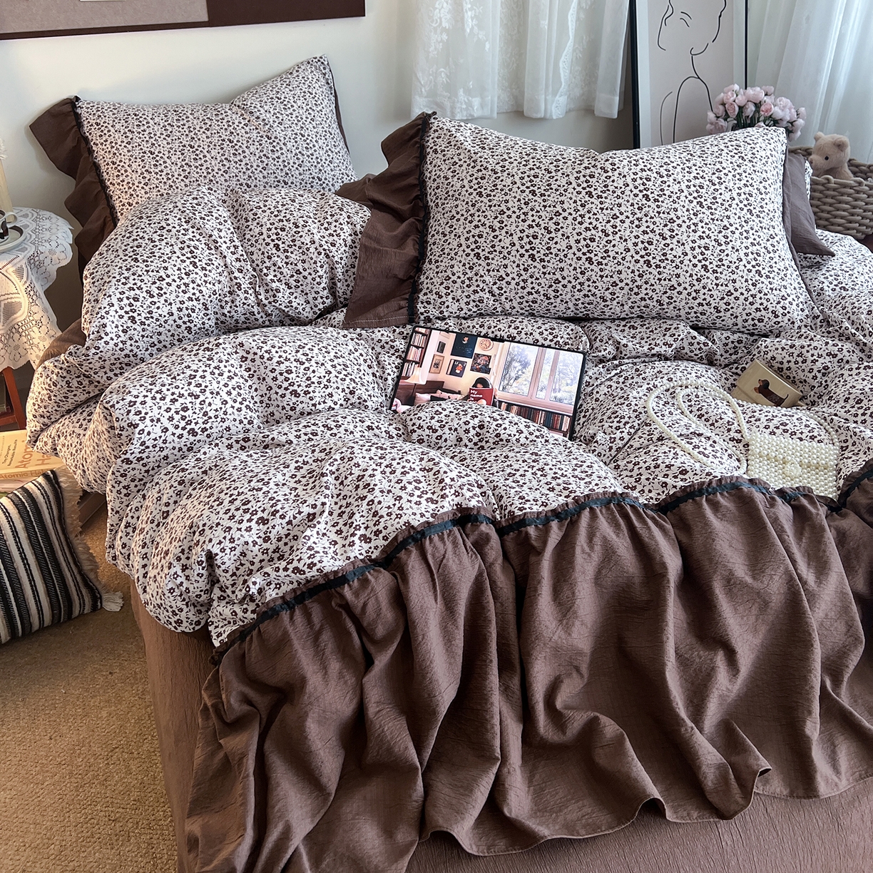 91家纺网 家纺一手货源 找家纺 晨曦家纺 2026新款韩系法式慵懒氛围感印花泡芙花边四件套 布朗花影