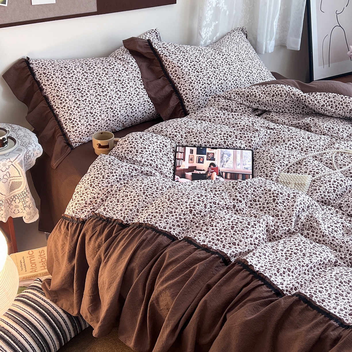 91家纺网 家纺一手货源 找家纺 晨曦家纺 2026新款韩系法式慵懒氛围感印花泡芙花边四件套 布朗花影