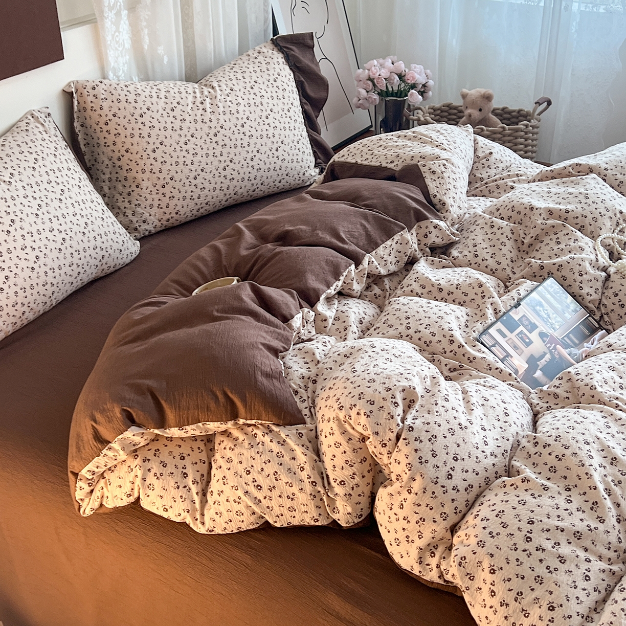 91家纺网 家纺一手货源 找家纺 晨曦家纺 2026新款韩系法式慵懒氛围感印花泡芙花边四件套 可可花舞