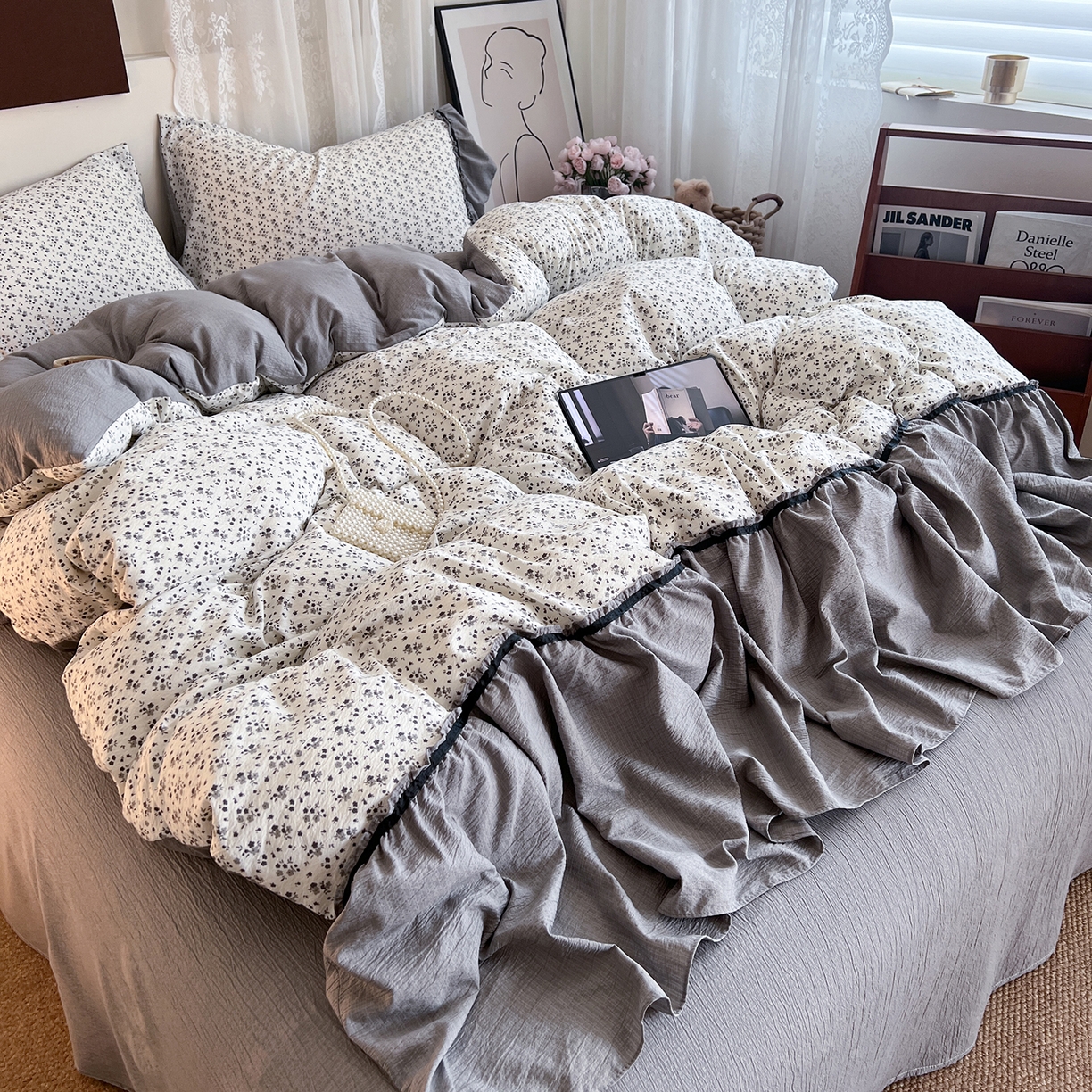 91家纺网 家纺一手货源 找家纺 晨曦家纺 2026新款韩系法式慵懒氛围感印花泡芙花边四件套 雾灰庄园