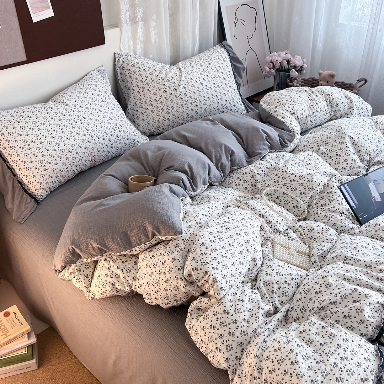 91家纺网 家纺一手货源 找家纺 晨曦家纺 2026新款韩系法式慵懒氛围感印花泡芙花边四件套 雾灰庄园