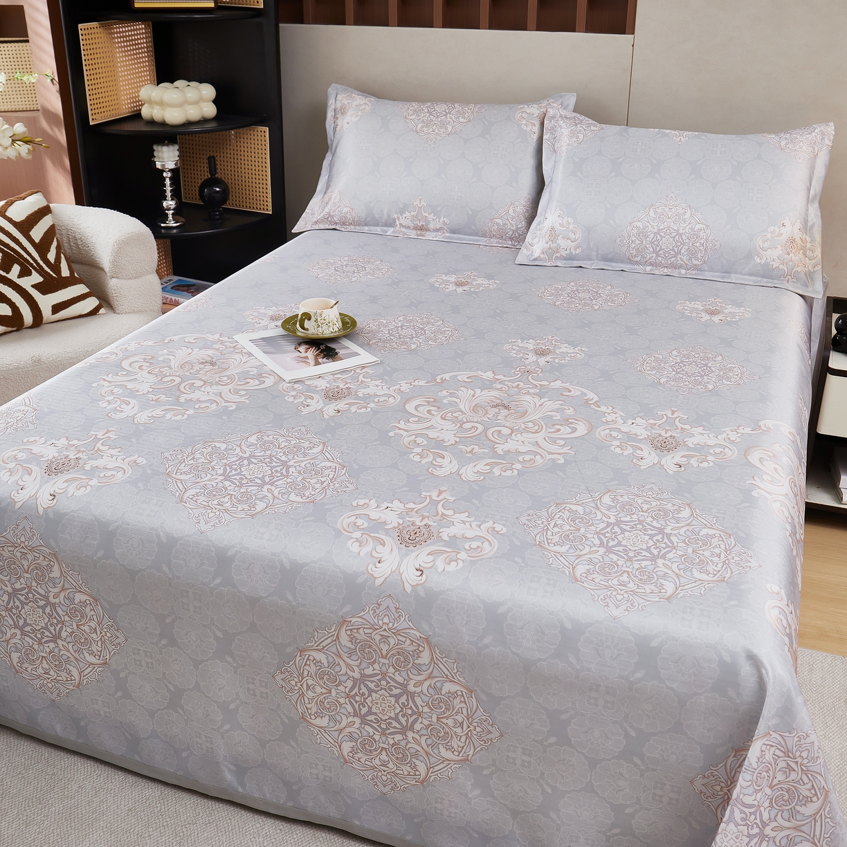 91家纺网 家纺一手货源 找家纺 星窝家纺 2026新款直播电商优选可机洗斜纹提花冰丝凉席三件套 巴黎春天