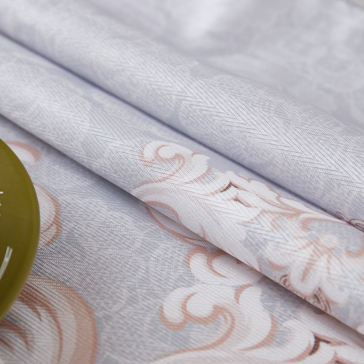 91家纺网 家纺一手货源 找家纺 星窝家纺 2026新款直播电商优选可机洗斜纹提花冰丝凉席三件套 巴黎春天