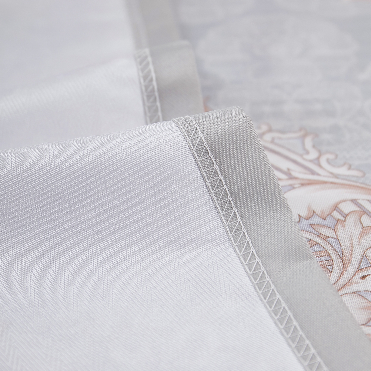 91家纺网 家纺一手货源 找家纺 星窝家纺 2026新款直播电商优选可机洗斜纹提花冰丝凉席三件套 巴黎春天