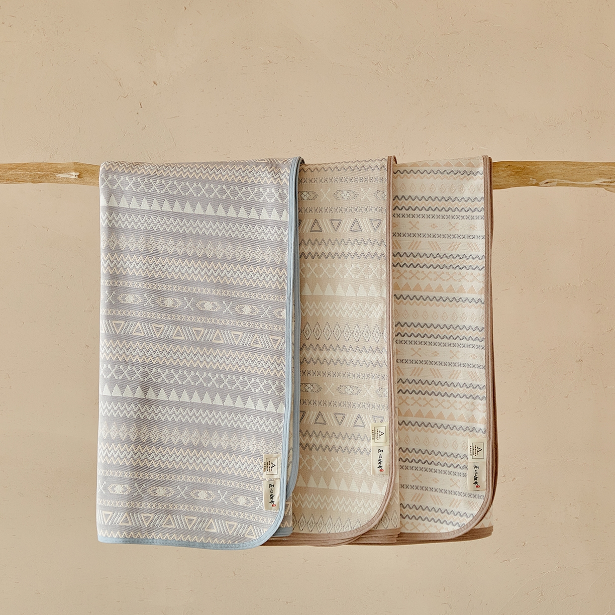 91家纺网 家纺一手货源 找家纺 （总）孑寐家纺 2026新款100%纯棉色织双面大提花老粗布凉席三件套