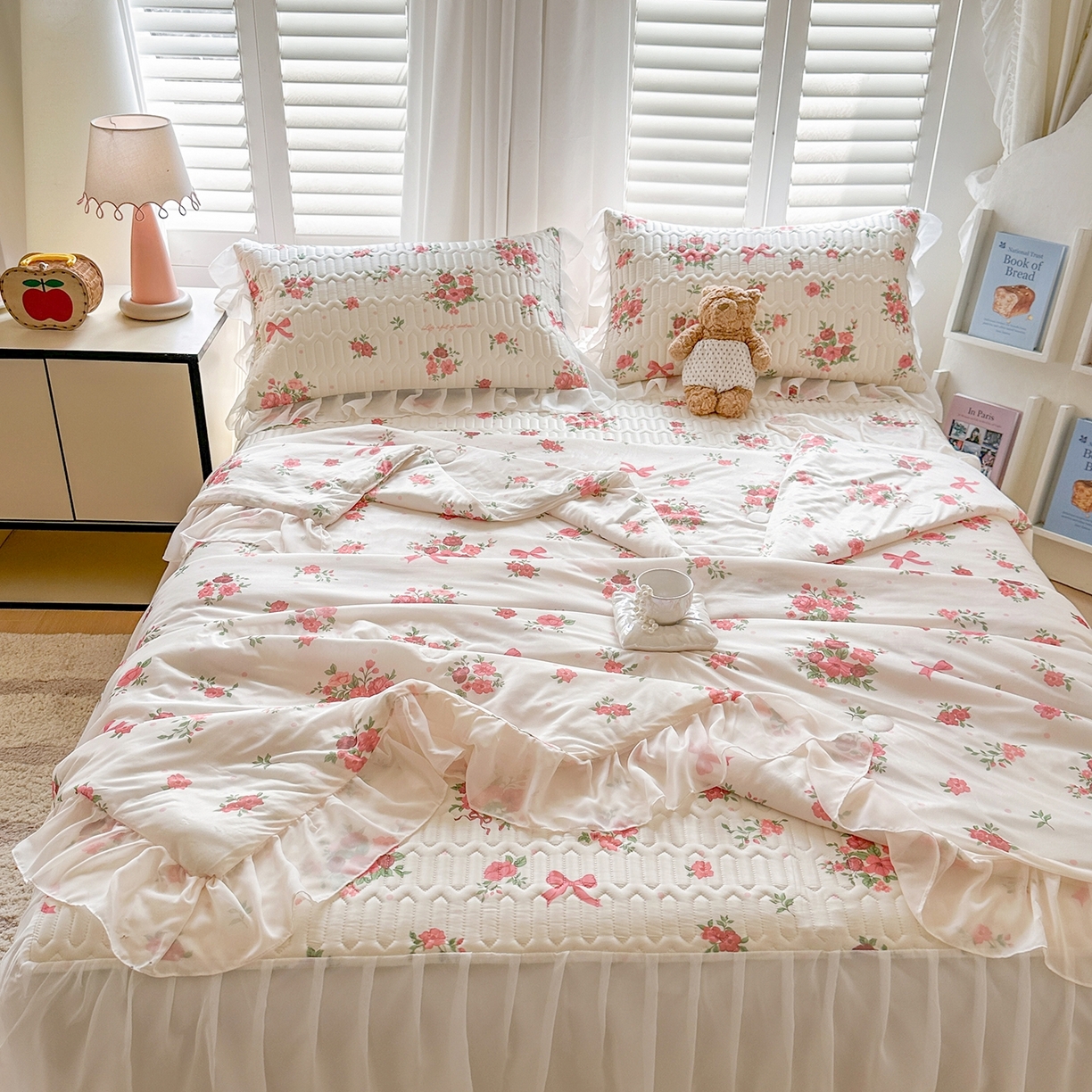 91家纺网 家纺一手货源 找家纺 慕澄2026新款小版印花床裙款乳胶凉席凉感丝夏被四件套 玫瑰结