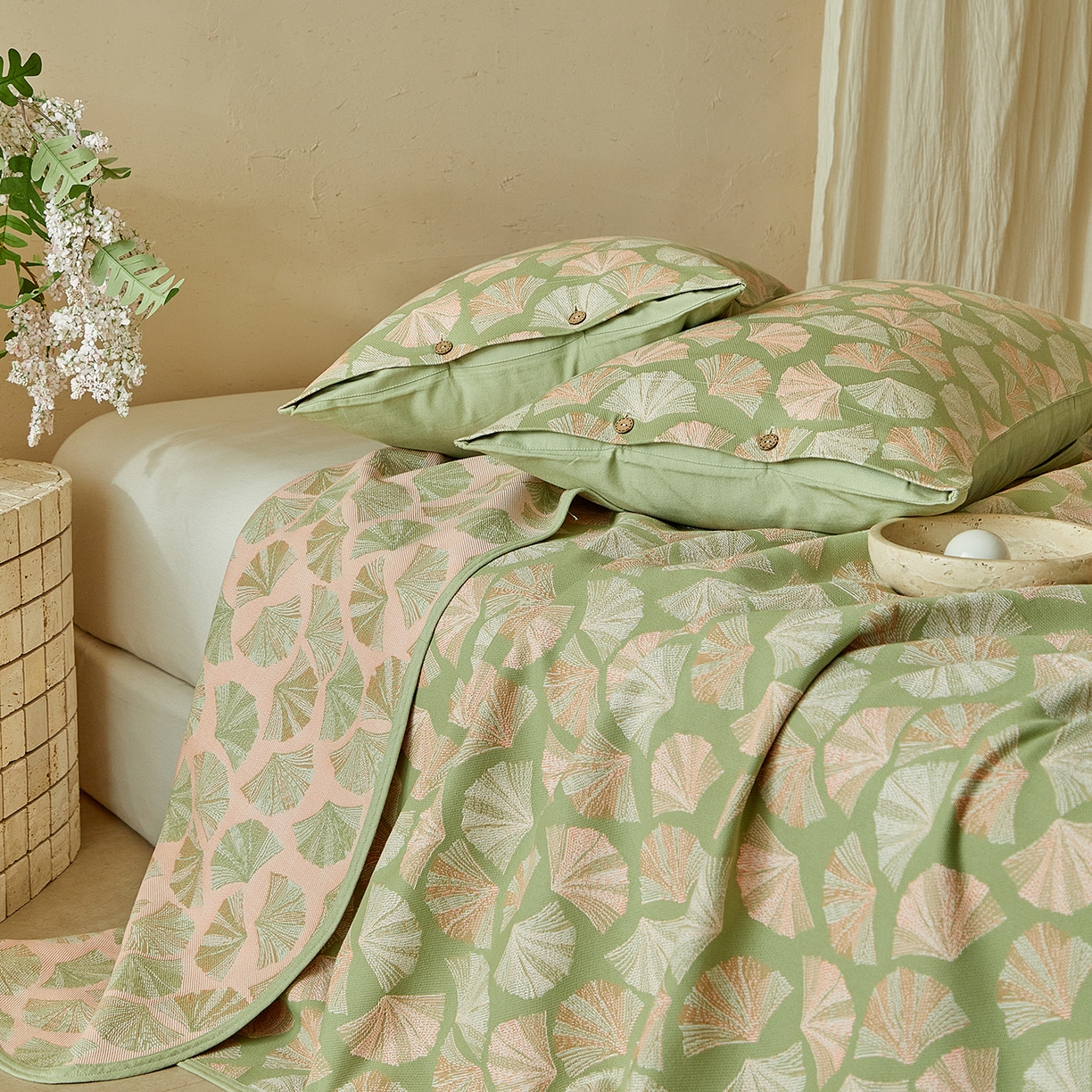 91家纺网 家纺一手货源 找家纺 孑寐家纺 2026新款100%纯棉色织双面大提花老粗布凉席三件套 银杏叶影-绿色