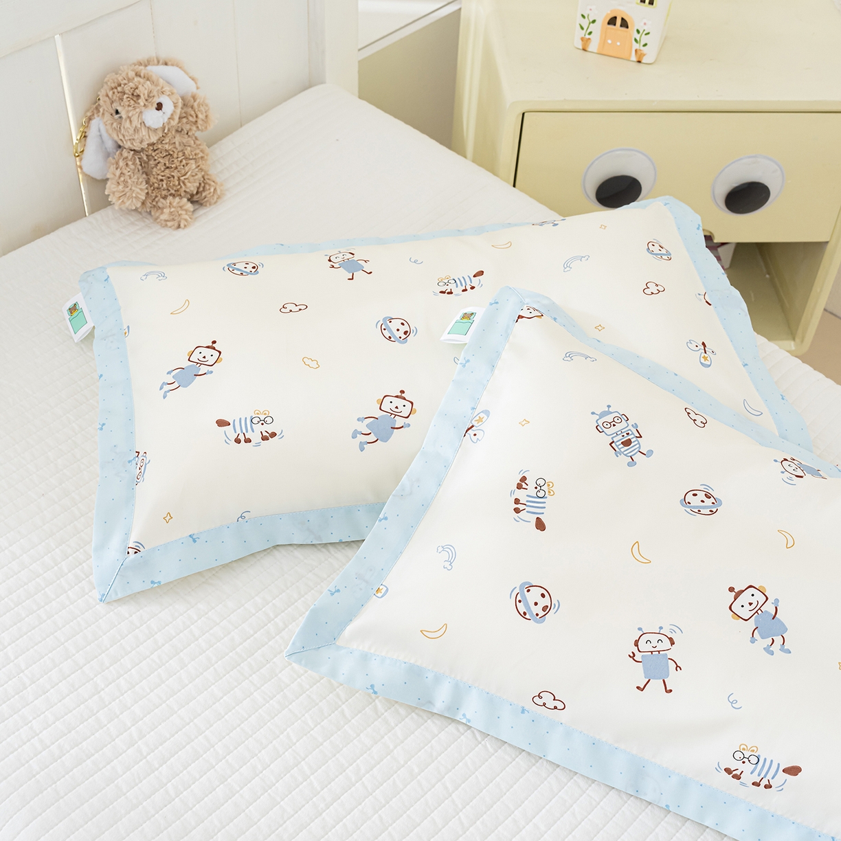 91家纺网 家纺一手货源 找家纺 良佐生活 2026新款A类60支全棉贡缎长绒棉拼角枕套 太空机器人