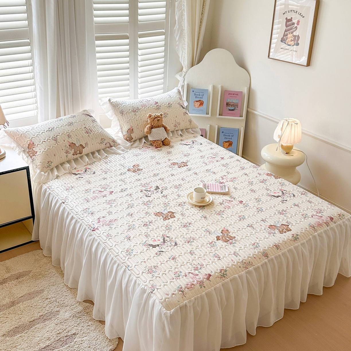 91家纺网 家纺一手货源 找家纺 慕澄2026新款小版印花床裙款乳胶凉席凉感丝夏被四件套 小飞马