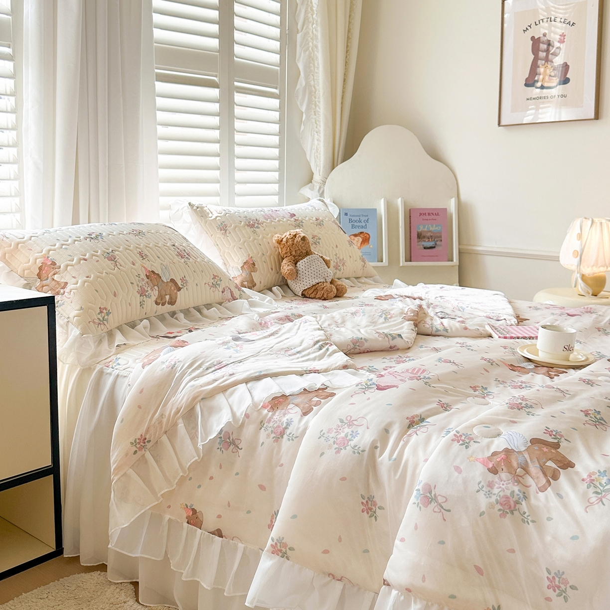 91家纺网 家纺一手货源 找家纺 慕澄2026新款小版印花床裙款乳胶凉席凉感丝夏被四件套 小飞马